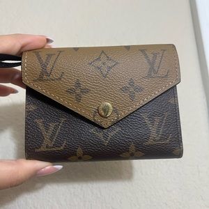 lv reverse monogram victorine wallet